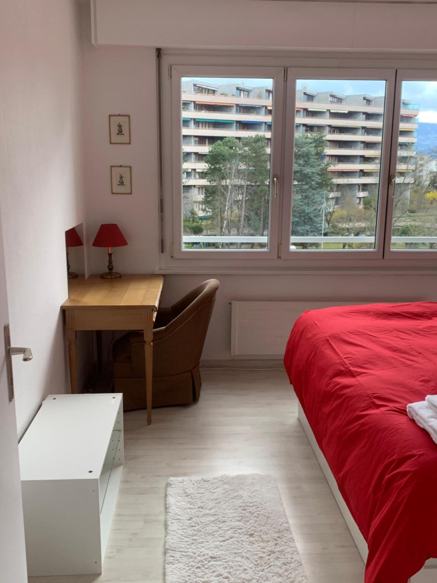 Beautiful 1-bed Near Palexpo, Un Agencies & Diplomatic Missions * Genf