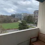 Beautiful 1-Bed Apartment Near Palexpo, Un Agencies & Diplomatic Missions