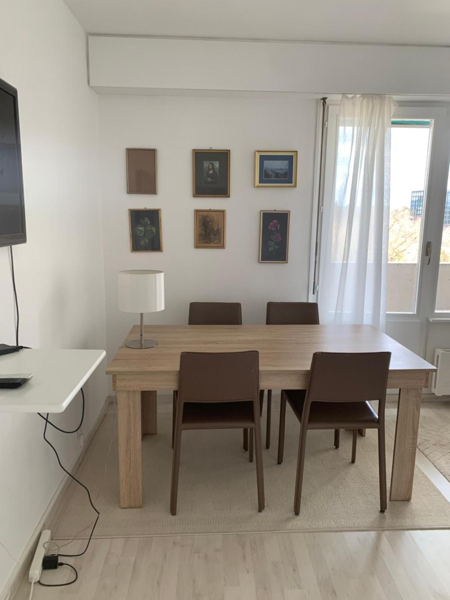 Beautiful 1-bed Near Palexpo, Un Agencies & Diplomatic Missions Genève